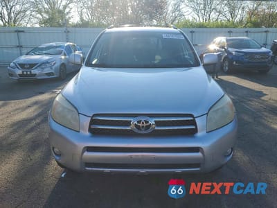Piąte zdjęcie samochodu w środku: 2008 TOYOTA RAV4 LIMITED VIN:JTMBD31V386083652 - miniatura
