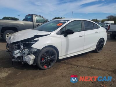 2018 CHEVROLET CRUZE LT 1G1BE5SM0J7106036 - główne zdjęcie licytacji z USA - miniatura