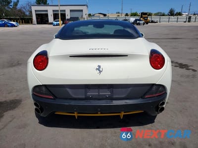 Zdjęcie 6 z 12 samochodu: 2011 FERRARI CALIFORNIA VIN:ZFF65LJA3B0178624 - miniatura
