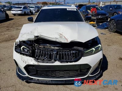 Piąte zdjęcie samochodu w środku: 2023 BMW 330I VIN:3MW69FF05P8C82899 - miniatura