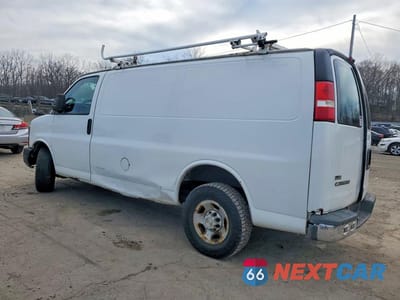 Drugie zdjęcie samochodu z przodu: 2010 CHEV EXPRESS G2500 VIN:1GCZGFDAXA1163985 - miniatura