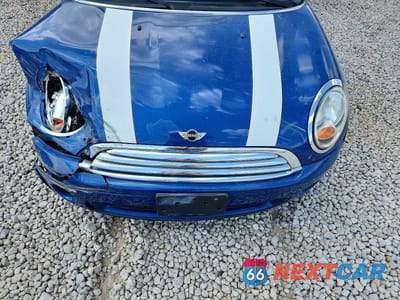 Zdjęcie 11 z 12 samochodu: 2009 MINI COOPER VIN:WMWMF33549TU70128 - miniatura