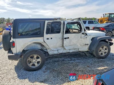 Trzecie zdjęcie samochodu z tyłu: 2022 JEEP WRANGLER UNLIMITED SPORT VIN:1C4HJXDN6NW200139 - miniatura