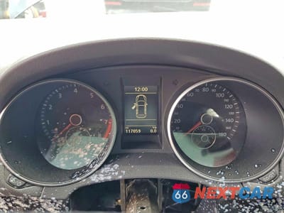 Zdjęcie 9 z 12 samochodu: 2013 VOLKSWAGEN GTI VIN:WVWHV7AJXDW130004 - miniatura