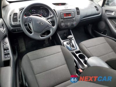 Zdjęcie 8 z 12 samochodu: 2018 KIA FORTE LX VIN:3KPFK4A78JE169828 - miniatura