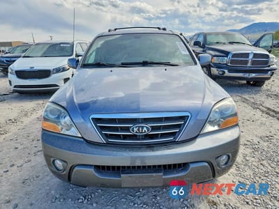 Piąte zdjęcie samochodu w środku: 2007 KIA SORENTO LX VIN:KNDJC736275666746 - miniatura