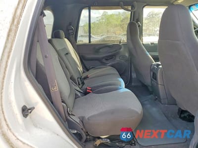 Zdjęcie 11 z 13 samochodu: 2001 FORD EXPEDITION VIN:1FMRU15W71LB42260 - miniatura