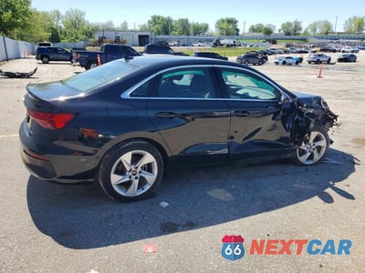 Trzecie zdjęcie samochodu z tyłu: 2024 AUDI A3 PREMIUM VIN:WAUAUDGYXRA094730 - miniatura