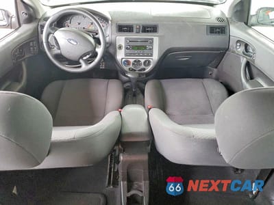 Zdjęcie 8 z 12 samochodu: 2006 FORD FOCUS ZX5 VIN:1FAHP37N66W199262 - miniatura