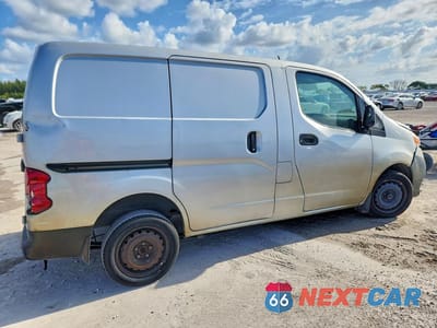 Trzecie zdjęcie samochodu z tyłu: 2018 NISSAN NV200 S VIN:3N6CM0KN7JK704696 - miniatura