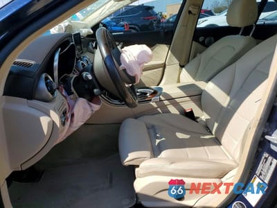 Zdjęcie 7 z 12 samochodu: 2015 MERCEDES-BENZ C 300 4MATIC VIN:55SWF4KB9FU027494 - miniatura