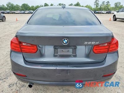 Zdjęcie 6 z 13 samochodu: 2014 BMW 328 VIN:WBA3D3C5XEK154878 - miniatura