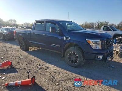 Czwarte zdjęcie samochodu z boku: 2018 NISSAN TITAN XD S VIN:1N6BA1F45JN528432 - miniatura