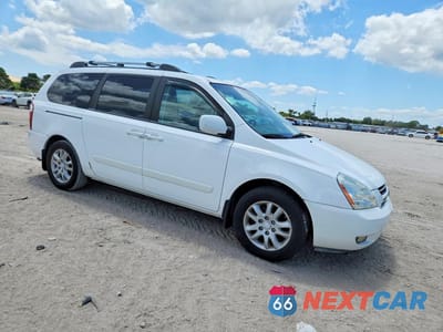 Czwarte zdjęcie samochodu z boku: 2006 KIA SEDONA LX VIN:KNDMB233266063183 - miniatura