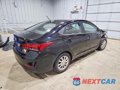 Trzecie zdjęcie samochodu z tyłu: 2020 HYUNDAI ACCENT SEL VIN:3KPC24A63LE112045 - miniatura