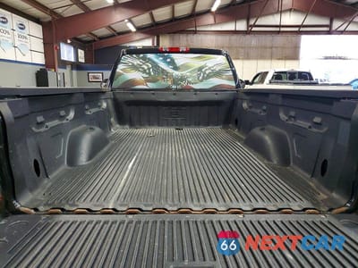 Zdjęcie 10 z 11 samochodu: 2010 CHEVROLET SILVERADO K1500 VIN:1GCPKPEX7AZ275921 - miniatura