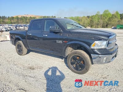 Czwarte zdjęcie samochodu z boku: 2017 RAM 1500 LARAMIE VIN:1C6RR7NM7HS881689 - miniatura