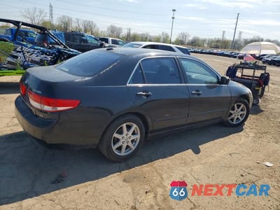Trzecie zdjęcie samochodu z tyłu: 2004 HONDA ACCORD EX VIN:1HGCM66564A098508 - miniatura