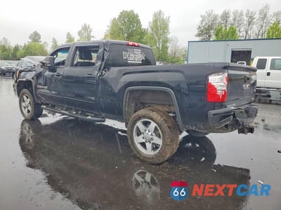 Drugie zdjęcie samochodu z przodu: 2018 GMC SIERRA K2500 SLT VIN:1GT12TEY6JF265616 - miniatura