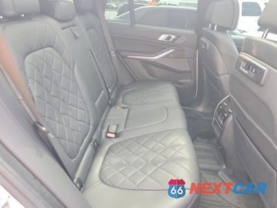 Zdjęcie 10 z 12 samochodu: 2023 BMW X5 M50I VIN:5UXJU4C00P9P84132 - miniatura