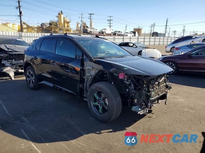 Czwarte zdjęcie samochodu z boku: 2025 TOYOTA BZ4X XLE VIN:JTMAAAAA3SA073309 - miniatura