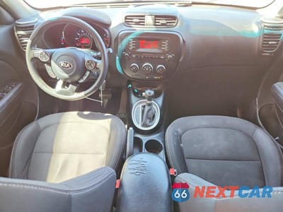 Zdjęcie 8 z 12 samochodu: 2015 KIA SOUL BASE VIN:KNDJN2A21F7231345 - miniatura