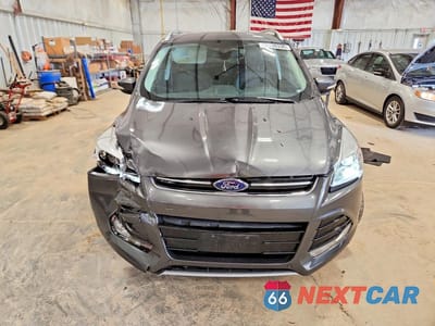 Piąte zdjęcie samochodu w środku: 2015 FORD ESCAPE TITANIUM VIN:1FMCU9JX8FUB01110 - miniatura