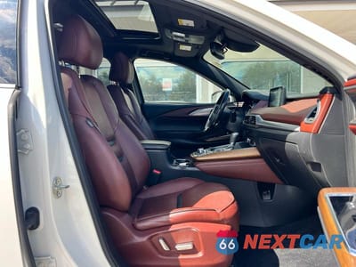 Piąte zdjęcie samochodu w środku: 2017 MAZDA CX-9 SIGNATURE VIN:JM3TCBEY2H0127219 - miniatura