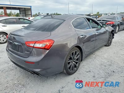 Trzecie zdjęcie samochodu z tyłu: 2019 MASERATI GHIBLI VIN:ZAM57XSA1K1329377 - miniatura