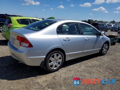 Trzecie zdjęcie samochodu z tyłu: 2009 HONDA CIVIC LX VIN:19XFA16589E023062 - miniatura