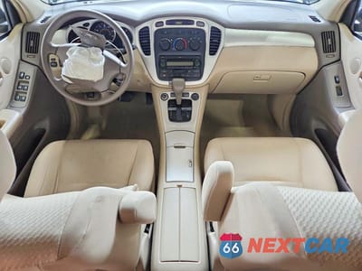Zdjęcie 8 z 13 samochodu: 2005 TOYOTA HIGHLANDER LIMITED VIN:JTEEP21A150113687 - miniatura