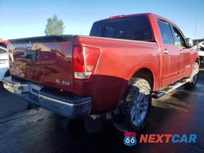 Trzecie zdjęcie samochodu z tyłu: 2014 NISSAN TITAN SV VIN:1N6AA0EC1EN501815 - miniatura