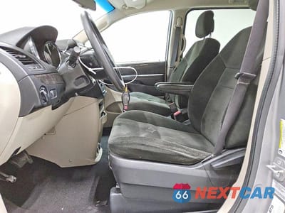 Zdjęcie 7 z 13 samochodu: 2016 DODGE GRAND CARAVAN WHEELCHAIR VAN- PRI FLEET VIN:2C4RDGBG0GR106317 - miniatura
