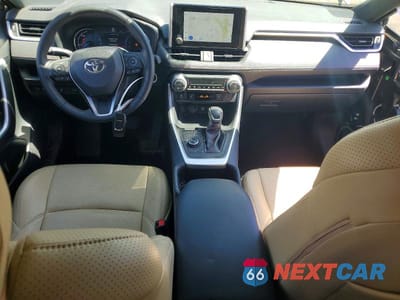Zdjęcie 8 z 14 samochodu: 2024 TOYOTA RAV4 PRIME SE VIN:JTMAB3FV1RD224001 - miniatura