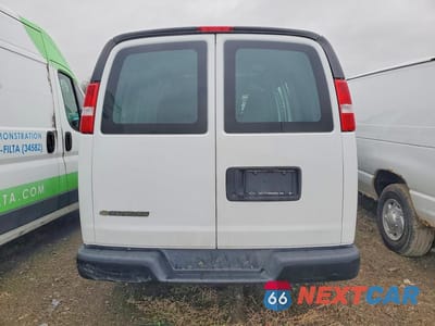Zdjęcie 6 z 12 samochodu: 2023 CHEV EXPRESS G2500 VIN:1GCWGAFP1P1218890 - miniatura