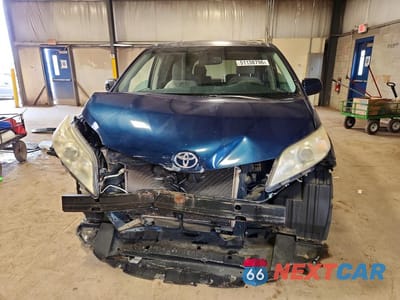 Piąte zdjęcie samochodu w środku: 2011 TOYOTA SIENNA LE VIN:5TDKK3DCXBS148309 - miniatura