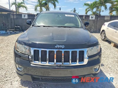 Piąte zdjęcie samochodu w środku: 2013 JEEP GRAND CHEROKEE LAREDO VIN:1C4RJEAG3DC504009 - miniatura