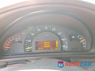 Zdjęcie 9 z 12 samochodu: 2001 MERCEDES-BENZ C 240 VIN:WDBRF61J11F088893 - miniatura