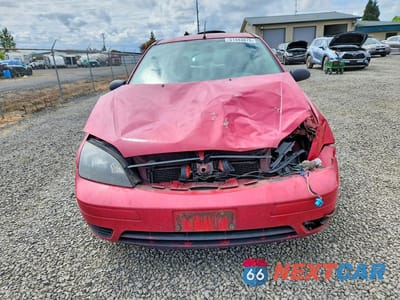 Piąte zdjęcie samochodu w środku: 2005 FORD FOCUS ZX3 VIN:3FAFP31N35R116503 - miniatura