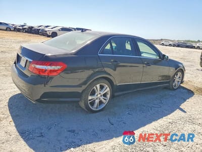 Trzecie zdjęcie samochodu z tyłu: 2012 MERCEDES-BENZ E 350 VIN:WDDHF5KB9CA572718 - miniatura