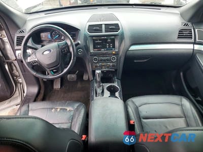 Zdjęcie 8 z 13 samochodu: 2016 FORD EXPLORER XLT VIN:1FM5K8D81GGB66927 - miniatura