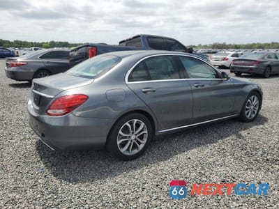 Trzecie zdjęcie samochodu z tyłu: 2017 MERCEDES-BENZ C 300 VIN:55SWF4JB7HU202975 - miniatura