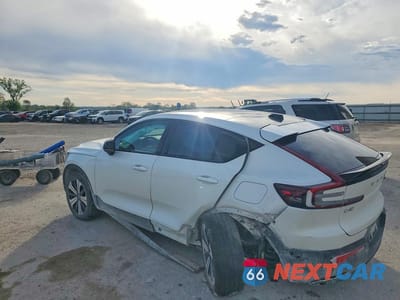 Drugie zdjęcie samochodu z przodu: 2023 VOLVO C40 RECHARGE PLUS VIN:YV4ED3GL6P2065782 - miniatura