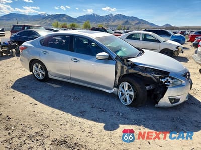 Czwarte zdjęcie samochodu z boku: 2015 NISSAN ALTIMA 2.5 SL VIN:1N4AL3AP3FC484476 - miniatura