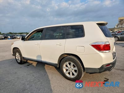 Drugie zdjęcie samochodu z przodu: 2011 TOYOTA HIGHLANDER BASE VIN:5TDZK3EH4BS040860 - miniatura