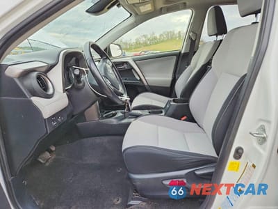Zdjęcie 7 z 13 samochodu: 2017 TOYOTA RAV4 HYBRID XLE VIN:JTMRJREV9HD071764 - miniatura