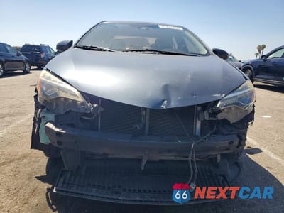 Piąte zdjęcie samochodu w środku: 2017 TOYOTA COROLLA LE VIN:2T1BURHE5HC912920 - miniatura