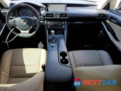 Zdjęcie 8 z 12 samochodu: 2017 LEXUS IS 300 BASE VIN:JTHCM1D25H5021121 - miniatura