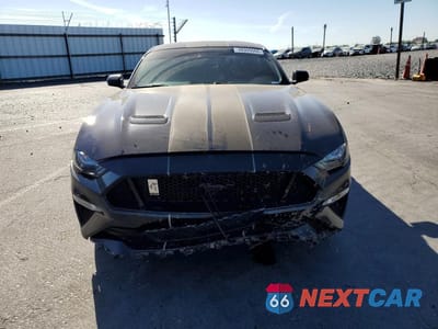 Piąte zdjęcie samochodu w środku: 2020 FORD MUSTANG GT VIN:1FA6P8CF6L5136327 - miniatura