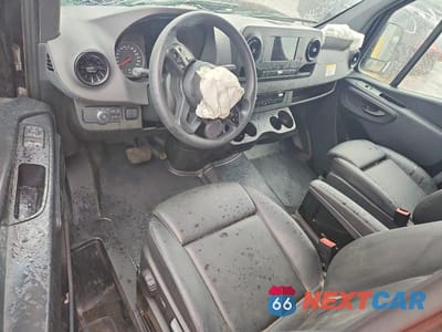 Zdjęcie 8 z 14 samochodu: 2023 MERCEDES-BENZ SPRINTER 2500 VIN:W1Z40FHY1PT141304 - miniatura